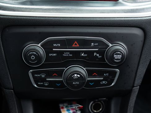 Used 2018 Dodge Charger R/T RWD image 34