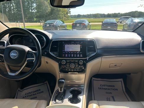 Used 2020 Jeep Grand Cherokee Limited w/ Luxury Group II RWD image 9