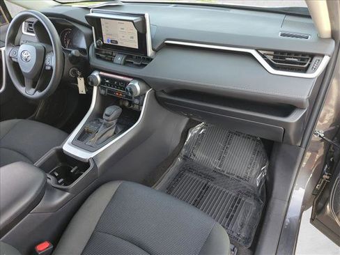Certified 2024 Toyota RAV4 LE FWD image 21