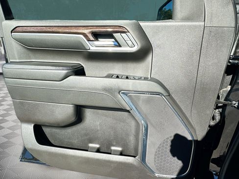 Used 2024 GMC Sierra 1500 SLE w/ Preferred Package image 20