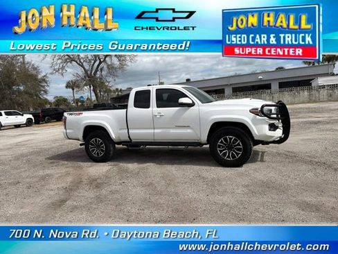 Used 2022 Toyota Tacoma TRD Sport w/ TRD Premium Sport Package image 15