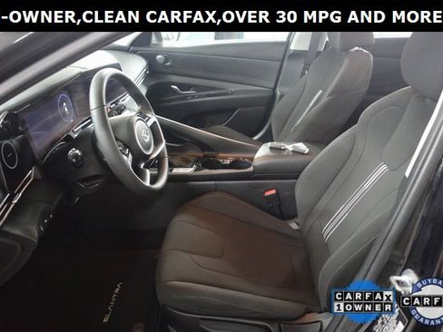 Used 2023 Hyundai Elantra SEL w/ Convenience Package image 10
