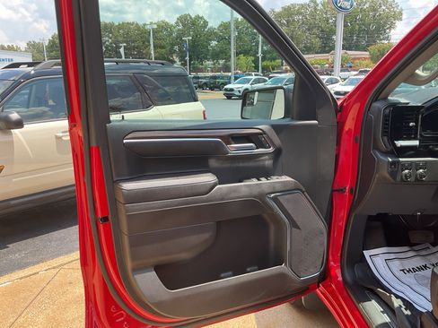 Used 2023 Chevrolet Silverado 1500 RST image 15