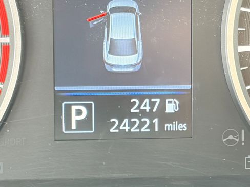 Used 2025 Nissan Sentra S image 36