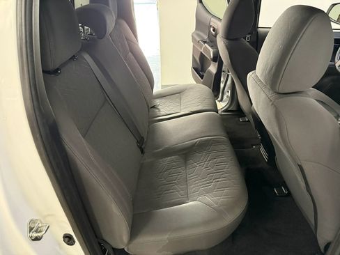 Used 2018 Toyota Tacoma TRD Sport RWD image 13