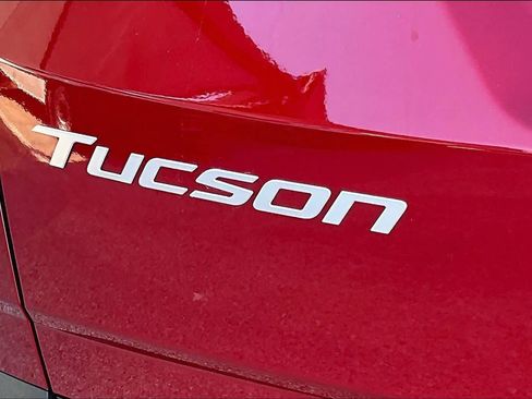 Used 2025 Hyundai Tucson SE FWD image 10