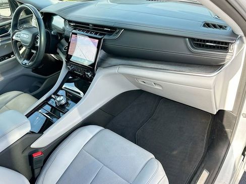 Used 2021 Jeep Grand Cherokee L Overland w/ Advanced Protech Group III image 32