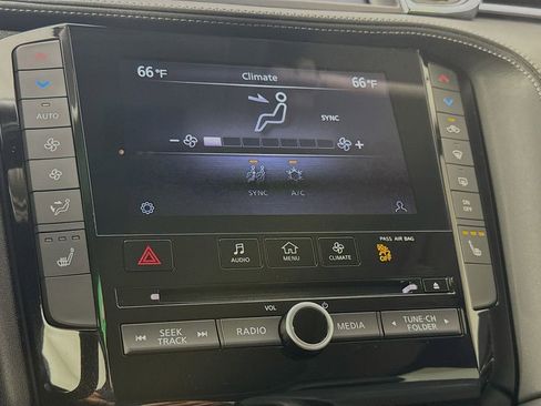Certified 2025 INFINITI QX50 Luxe w/ Accent Package image 19