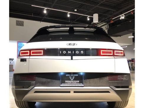 Used 2024 Hyundai Ioniq 5 SEL image 15