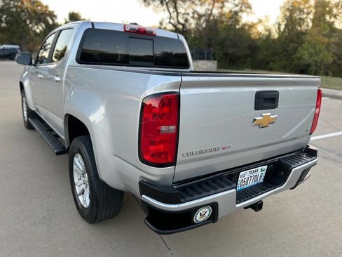Used 2017 Chevrolet Colorado LT w/ LT Convenience Package image 8