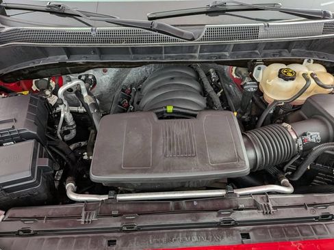 Used 2020 Chevrolet Silverado 1500 Custom w/ Custom Value Package AWD/4WD image 26