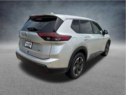 Used 2024 Nissan Rogue SV FWD image 9