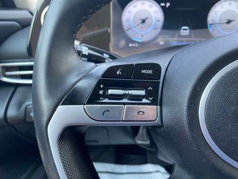 Certified 2023 Hyundai Elantra Limited w/ Winter Weather Package FWD image 21
