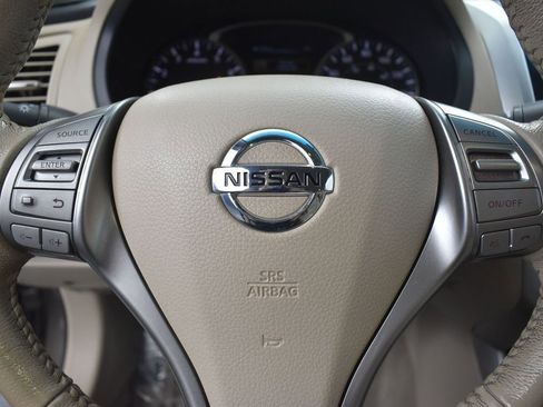 Used 2013 Nissan Altima 2.5 SV image 28