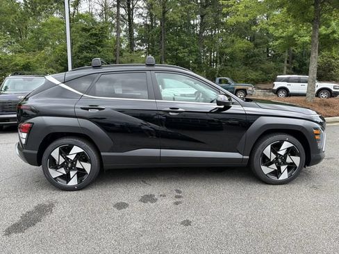 New 2026 Hyundai Kona Limited FWD image 8