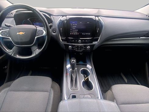 Used 2020 Chevrolet Traverse LT w/ Driver Confidence II Package AWD/4WD image 14