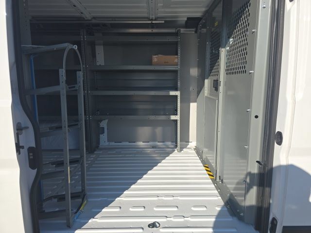 Used 2025 RAM ProMaster 2500 FWD image 5