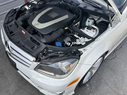 Used 2012 Mercedes-Benz C 300 4MATIC Sedan image 30