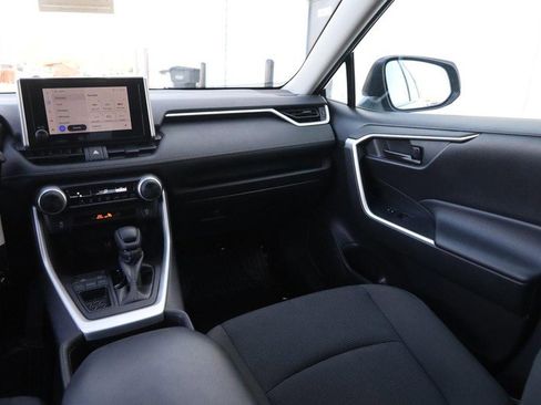 Used 2024 Toyota RAV4 LE image 23