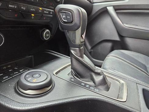 Used 2021 Ford Ranger Lariat w/ Equipment Group 501A High image 11