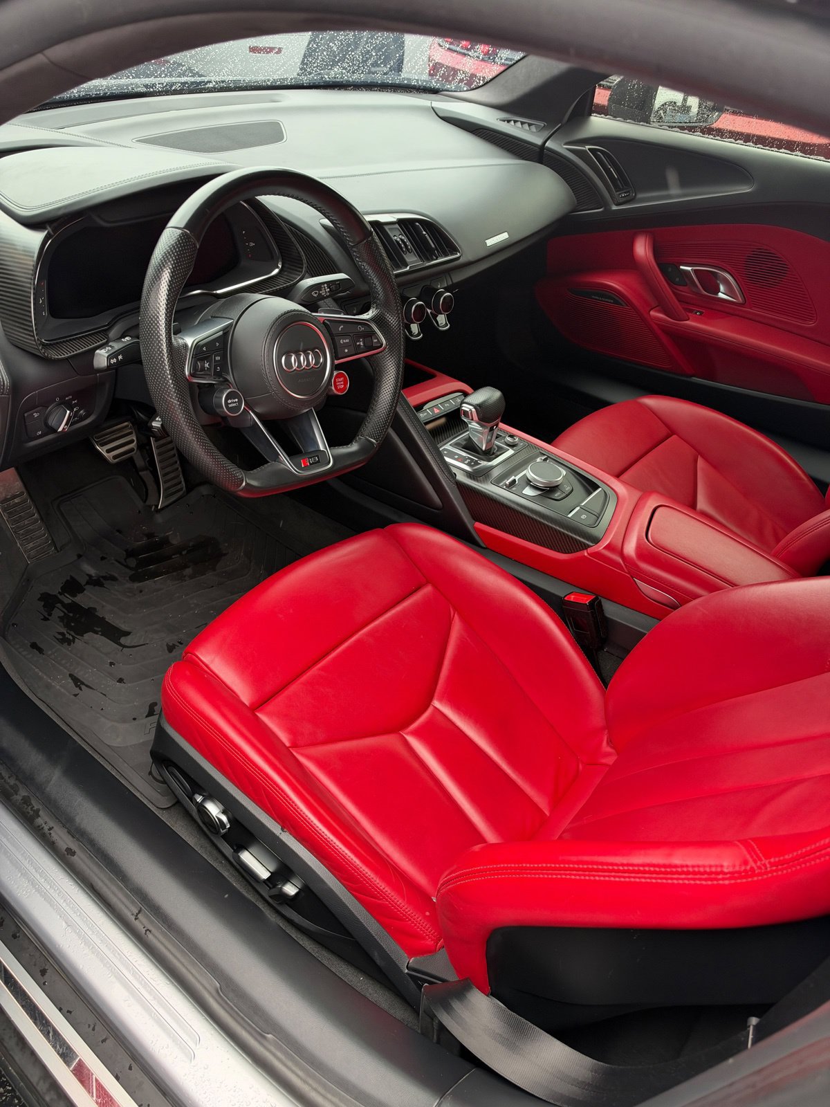Used 2017 Audi R8 V10 w/ Carbon Interior Package AWD/4WD image 6