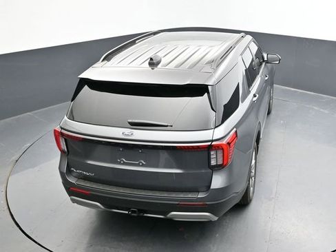 Certified 2025 Ford Explorer Platinum image 27