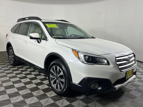 Used 2017 Subaru Outback 2.5i Limited image 3