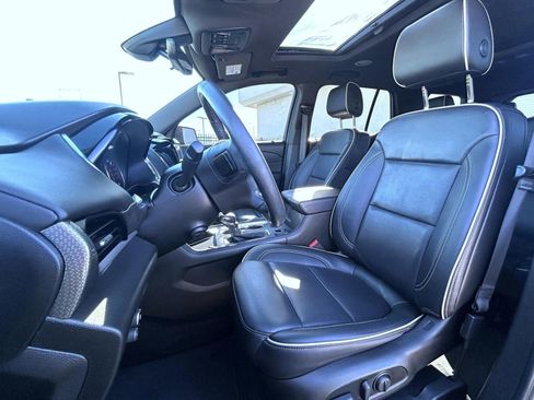 Certified 2023 Chevrolet Traverse Premier w/ Redline Edition image 10