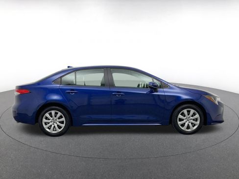 Used 2025 Toyota Corolla LE FWD image 10