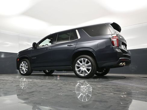 Used 2022 Chevrolet Tahoe High Country w/ Premium Package 2 AWD/4WD image 53