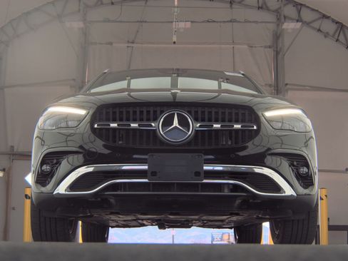 Used 2025 Mercedes-Benz GLA 250 image 4