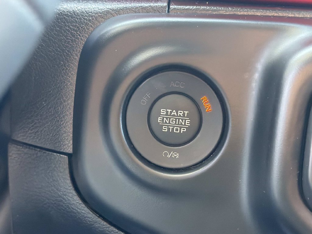 Used 2023 Jeep Wrangler Unlimited Rubicon AWD/4WD image 8