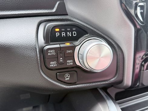 Used 2023 RAM 1500 Laramie AWD/4WD image 16