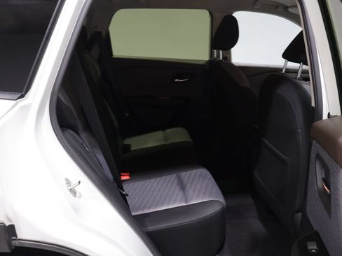 Used 2023 Nissan Rogue SV AWD/4WD image 19