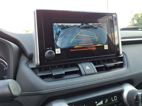 Used 2024 Toyota RAV4 LE AWD/4WD image 27