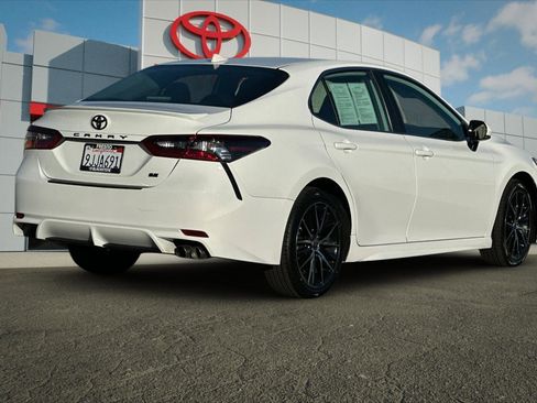 Certified 2024 Toyota Camry SE FWD image 3