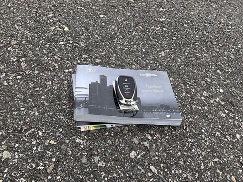 Used 2022 Chevrolet TrailBlazer LT w/ Confidence II Package image 10