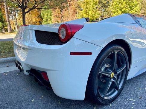 Used 2013 Ferrari 458 Spider image 92