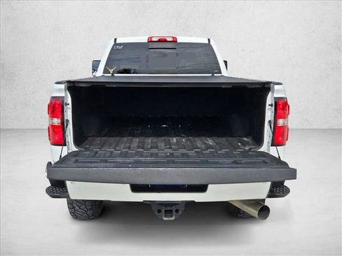 Used 2019 GMC Sierra 2500 Denali w/ Duramax Plus Package AWD/4WD image 7