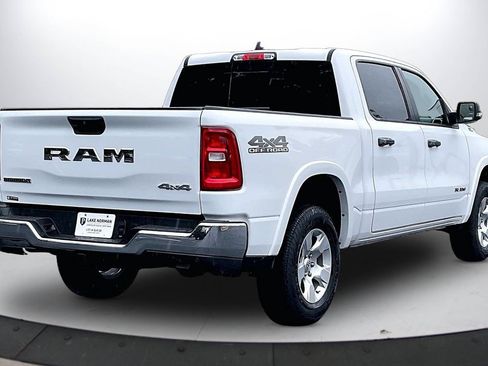 Used 2025 RAM 1500 Big Horn AWD/4WD image 9