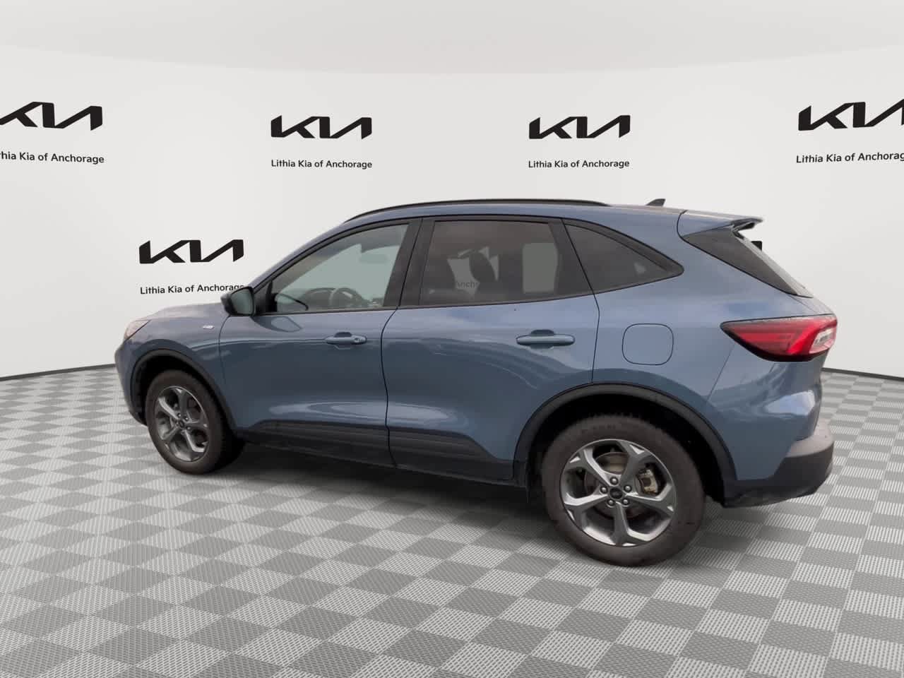 Used 2025 Ford Escape ST-Line Select AWD/4WD image 7