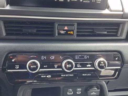 Used 2024 Honda Pilot EX-L image 17