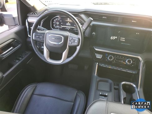Used 2024 GMC Sierra 2500 Denali w/ Denali Reserve Package image 11