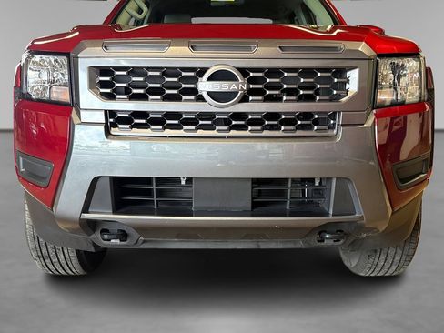 Used 2025 Nissan Frontier SV AWD/4WD image 14