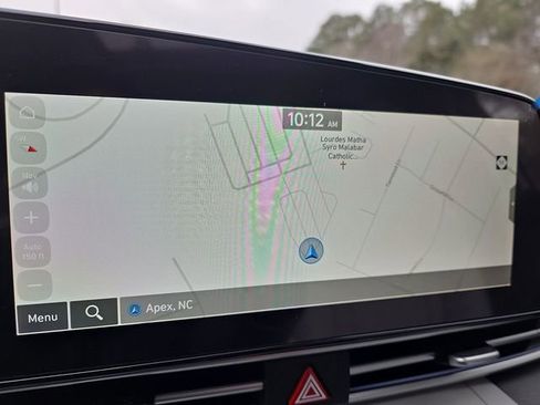 New 2026 Hyundai Elantra Limited FWD image 32