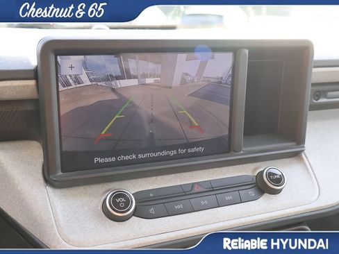 Used 2023 Ford Maverick XLT FWD image 32