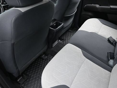 Used 2021 Toyota Tacoma 4x4 Double Cab image 18