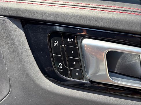 Used 2021 Porsche Cayenne GTS w/ Premium Package image 52