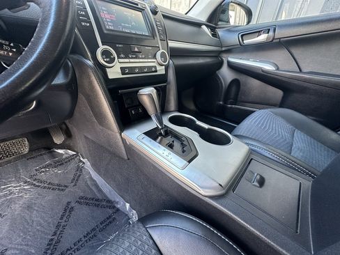 Used 2014 Toyota Camry SE FWD image 47