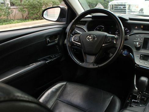 Used 2013 Toyota Avalon XLE Touring FWD image 26